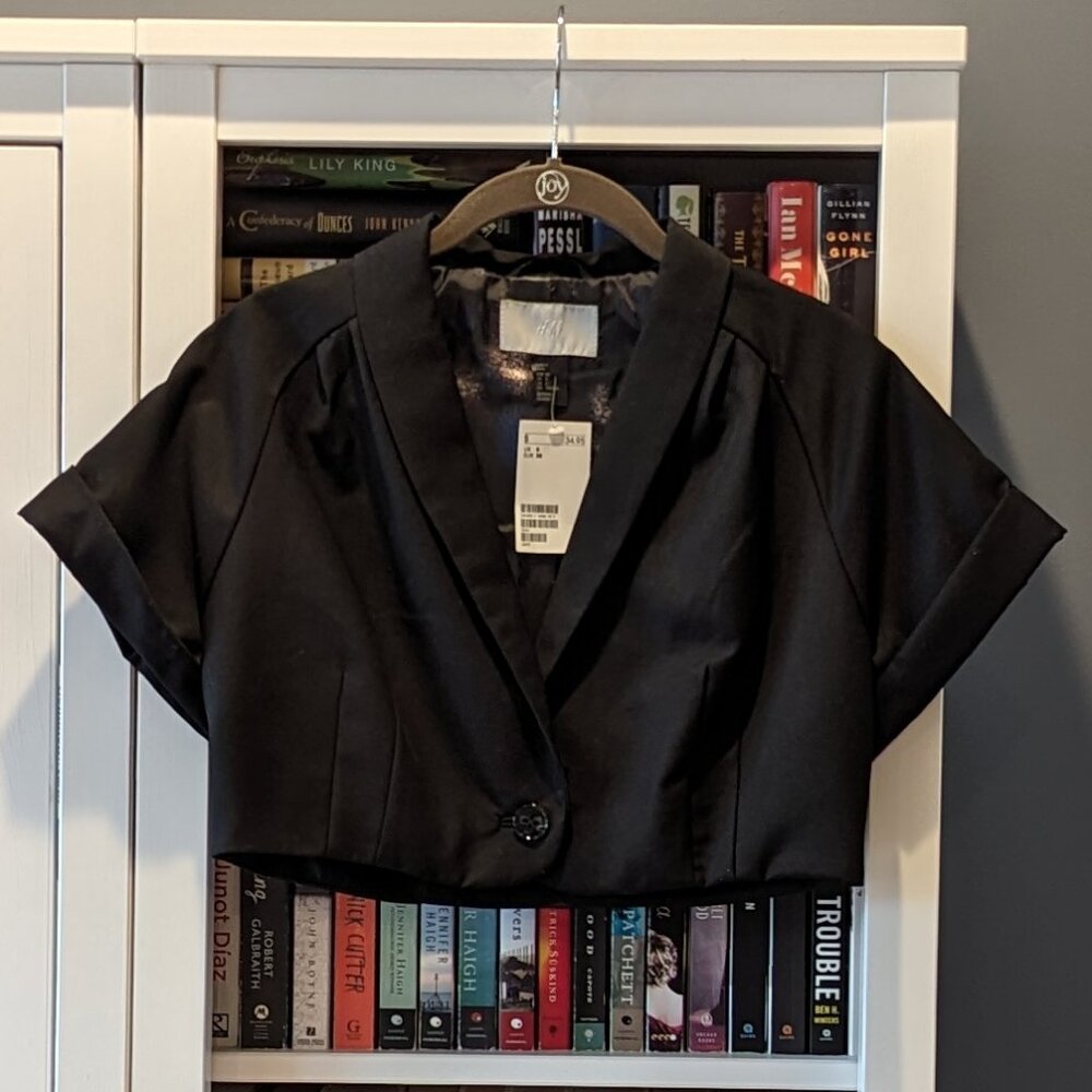Dressy Shrug in Black // H&M // Size 8